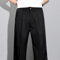 Pantalon droit ample et fluide — visuel retouché par IA à partir de la photo fournisseur
