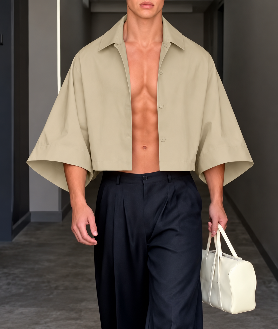 Chemise courte beige à manches amples