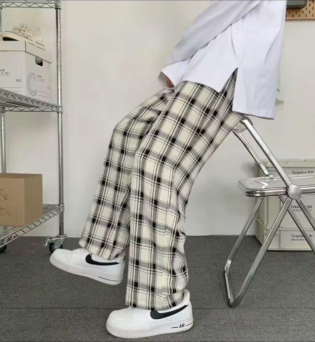 Pantalon large à carreaux